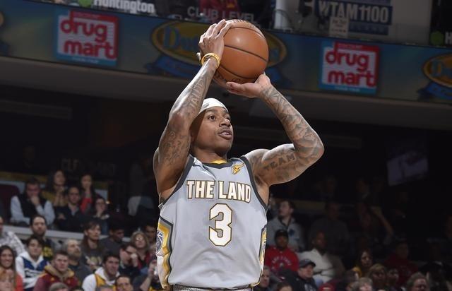 前卡位与试 前卡位与试